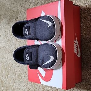 Nike toki slipon cvs